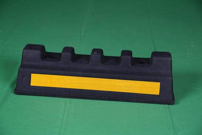 DOSSVICK -Tough Parking Car Stopper 4kg (500x160x125mm)Tough Rubberised