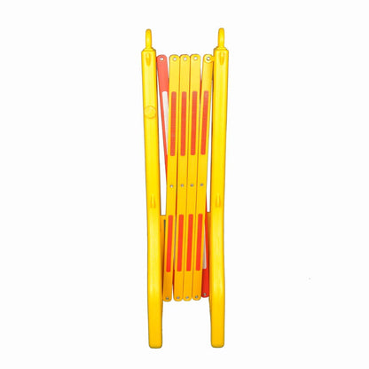 DOSSVICK - PVC Retractable Barrier upto 8.4 ft Expandable Barricade Extendable Barrier with 7kg water filling capacity